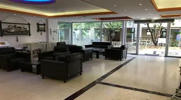 Muz Hotel