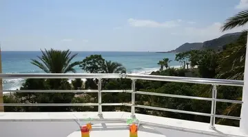 Muz Hotel