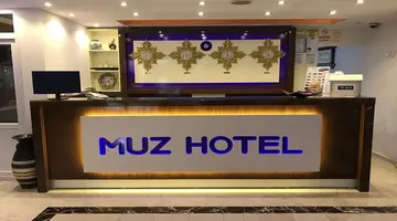 Muz Hotel