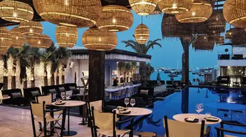 Myconian O Hotel