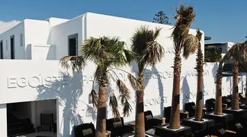 Myconian O Hotel