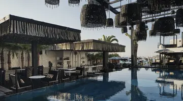 Myconian O Hotel