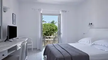 Myconian Sunrise Relais And Châteaux Hot