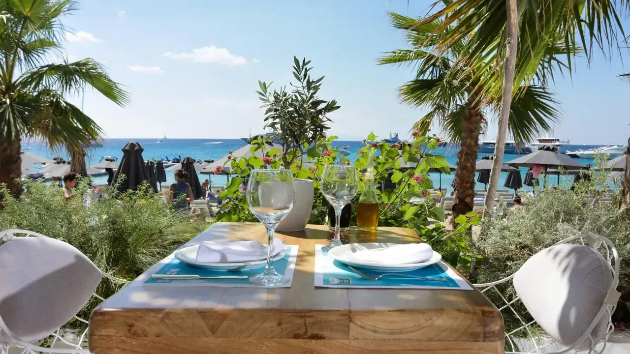 Mykonos Dove Beachfront Hotel