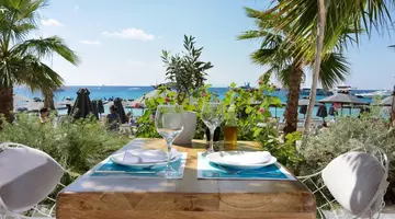 Mykonos Dove Beachfront Hotel