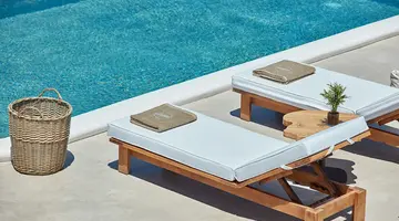 Mykonos Waves Beach House & Suites