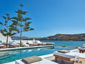 Mykonos Waves Beach House & Suites