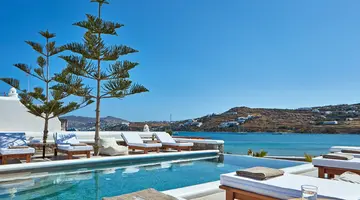 Mykonos Waves Beach House & Suites