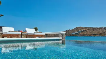 Mykonos Waves Beach House & Suites
