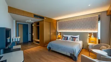 Mylome Luxury Hotel And Resort