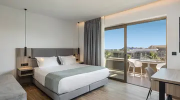 Myrion Beach Resort