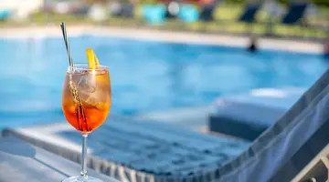 MYTHIC SUMMER HOTEL