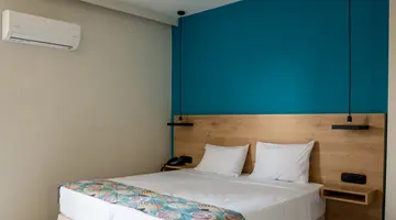 MYTHIC SUMMER HOTEL
