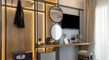 MYTHIC SUMMER HOTEL
