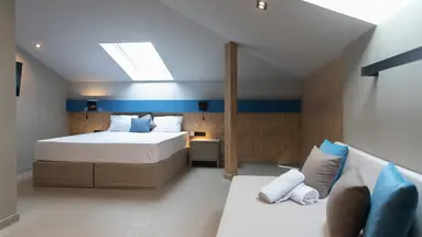 MYTHIC SUMMER HOTEL