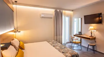 MYTHIC SUMMER HOTEL