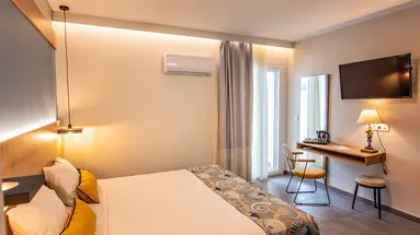 MYTHIC SUMMER HOTEL