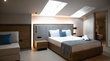 MYTHIC SUMMER HOTEL