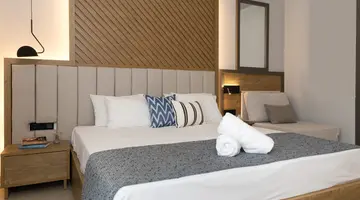 MYTHIC SUMMER HOTEL