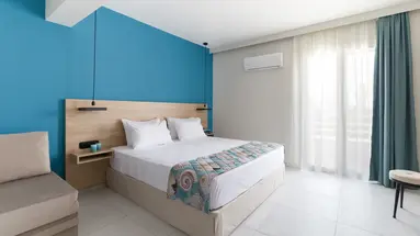MYTHIC SUMMER HOTEL