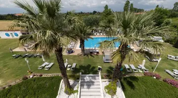 MYTHIC SUMMER HOTEL