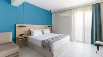 Mythic Summer Hotel