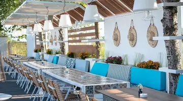 MYTHIC SUMMER HOTEL