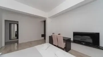 N Hotel