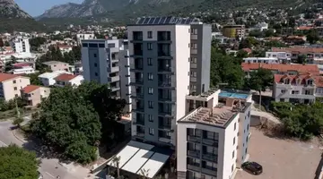 N Hotel