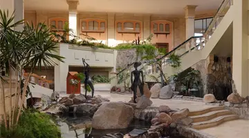 Naama Bay Promenade Beach Resort (ex.Marriott Beach Resort)