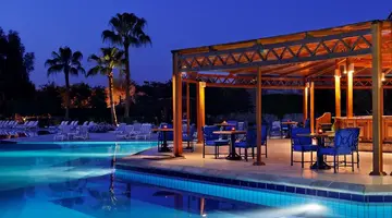 NAAMA BAY PROMENADE MOUNTAIN RESORT