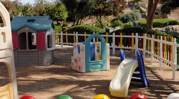 NAAMA BAY PROMENADE MOUNTAIN RESORT