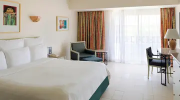 NAAMA BAY PROMENADE MOUNTAIN RESORT