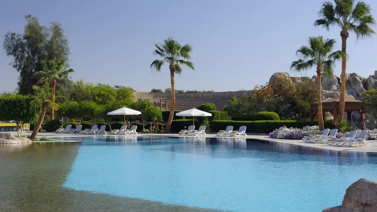 Naama Bay Promenade Mountain View (Ex. M