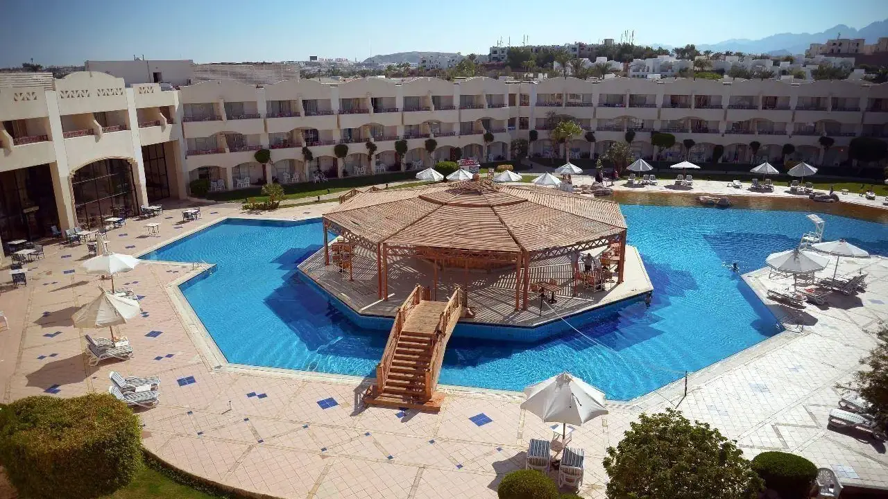 Naama Bay Promenade Mountain View (Ex. M