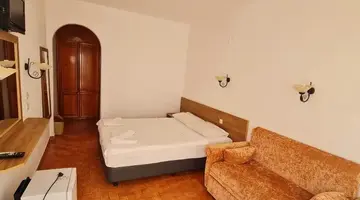 NAGI BEACH HOTEL