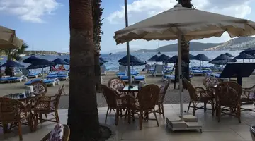 NAGI BEACH HOTEL