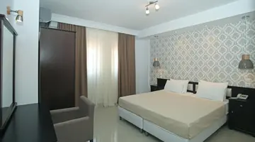 Naias Beach Hotel