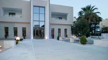 NAIAS BEACH HOTEL