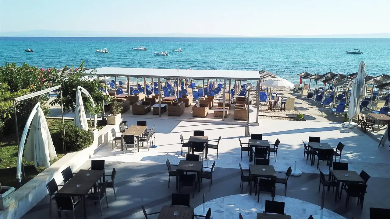 NAIAS BEACH HOTEL