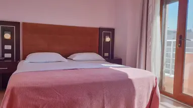 Nais Beach Hotel
