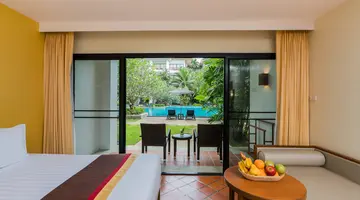 NAITHONBURI BEACH RESORT