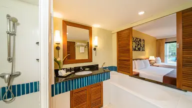 NAITHONBURI BEACH RESORT