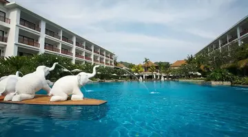 NAITHONBURI BEACH RESORT