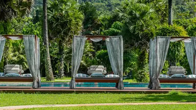 NAITHONBURI BEACH RESORT
