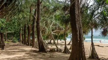 NAITHONBURI BEACH RESORT