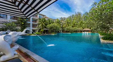 NAITHONBURI BEACH RESORT