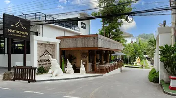 NAITHONBURI BEACH RESORT