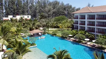 NAITHONBURI BEACH RESORT