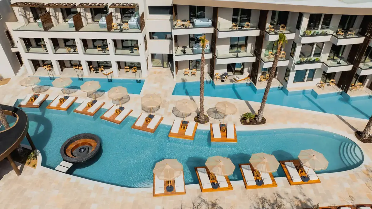 Nalu Resort & Spa (Adults Only 16+)
